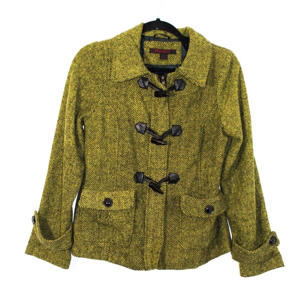Black Lipstick Yellow Eye and Hook Peacoat
